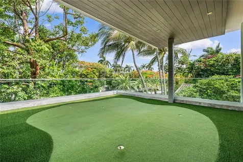 5061 N Bay Road Miami Beach FL 33140