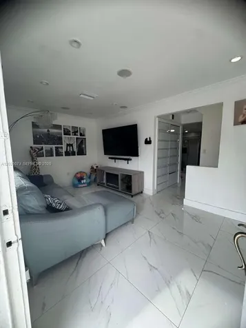 8430 NW 8th Street Miami FL 33126