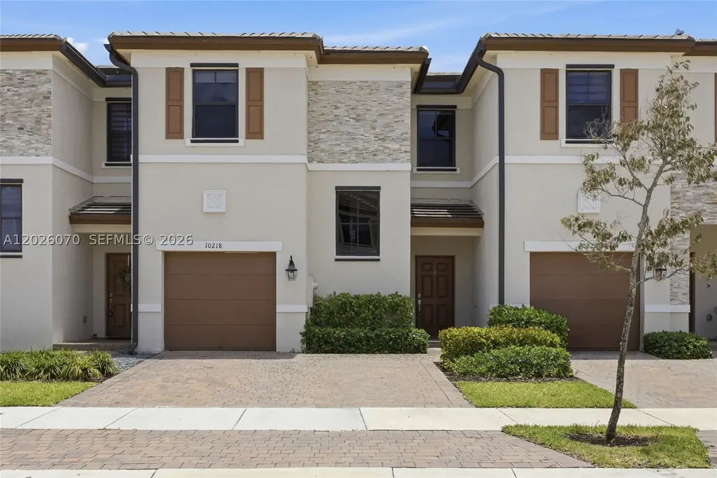 10218 SW 231st Lane Cutler Bay FL 33190