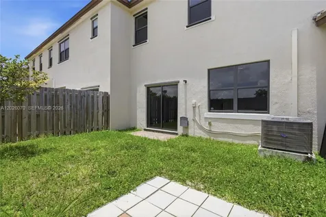10218 SW 231st Lane Cutler Bay FL 33190