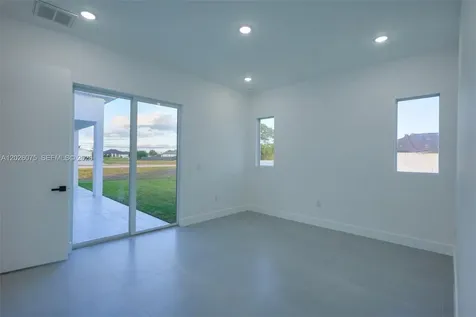 5 SW 26th Place Cape Coral FL 33991