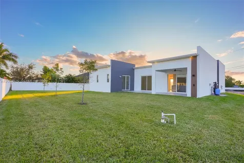 5 SW 26th Place Cape Coral FL 33991