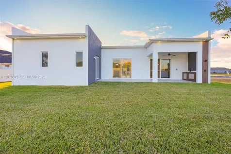 5 SW 26th Place Cape Coral FL 33991