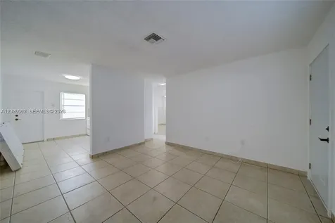 896 E 22nd Street Hialeah FL 33013