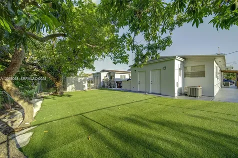 896 E 22nd Street Hialeah FL 33013