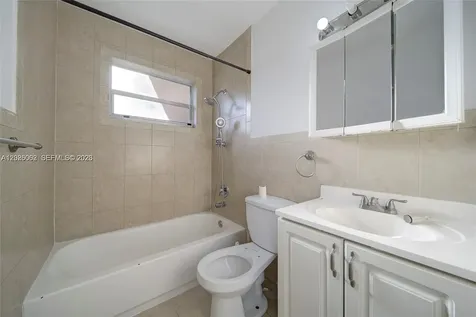 896 E 22nd Street Hialeah FL 33013