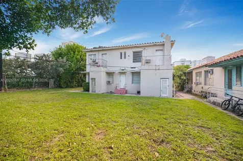 825 Alton Road Miami Beach FL 33139