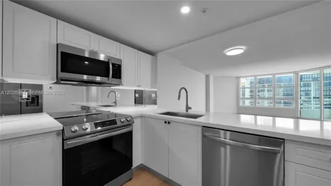 555 NE 34th Street Miami FL 33137