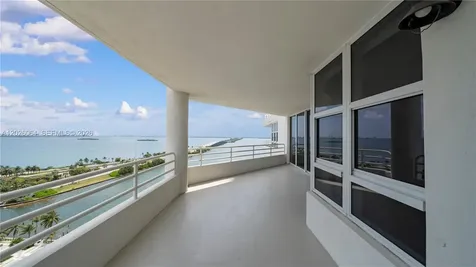 555 NE 34th Street Miami FL 33137