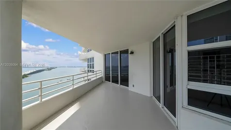 555 NE 34th Street Miami FL 33137