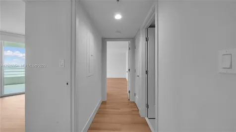 555 NE 34th Street Miami FL 33137