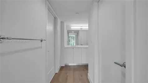 555 NE 34th Street Miami FL 33137