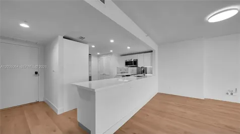 555 NE 34th Street Miami FL 33137