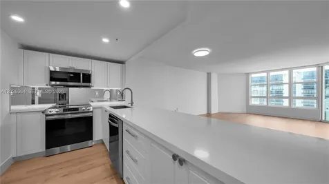 555 NE 34th Street Miami FL 33137