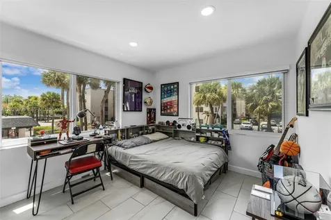7765 SW 86th Street Miami FL 33143