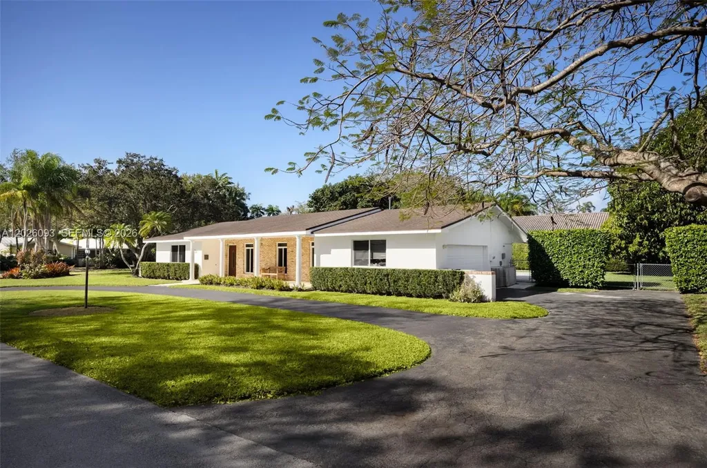 15700 SW 77th Court Palmetto Bay FL 33157