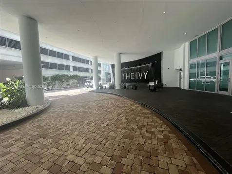 90 SW 3rd Street Miami FL 33130