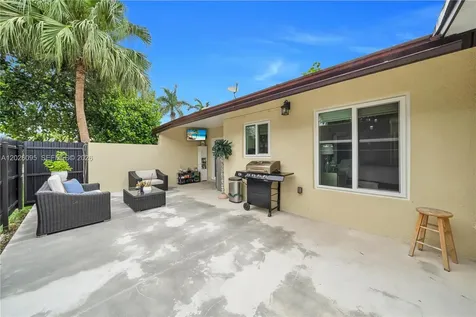5835 SW 144th Cir Place Miami FL 33183