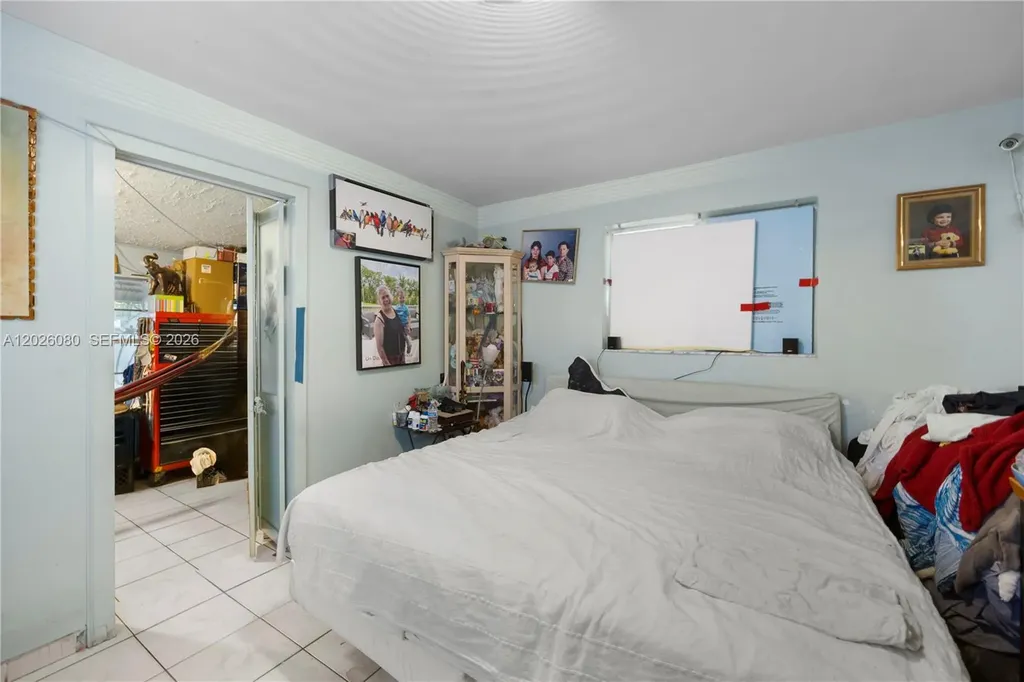 1975 SW 41st Avenue Fort Lauderdale FL 33317