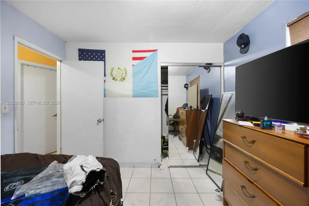 1975 SW 41st Avenue Fort Lauderdale FL 33317
