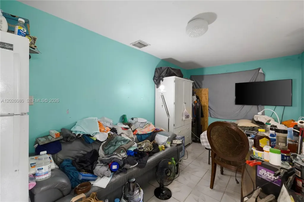 1975 SW 41st Avenue Fort Lauderdale FL 33317
