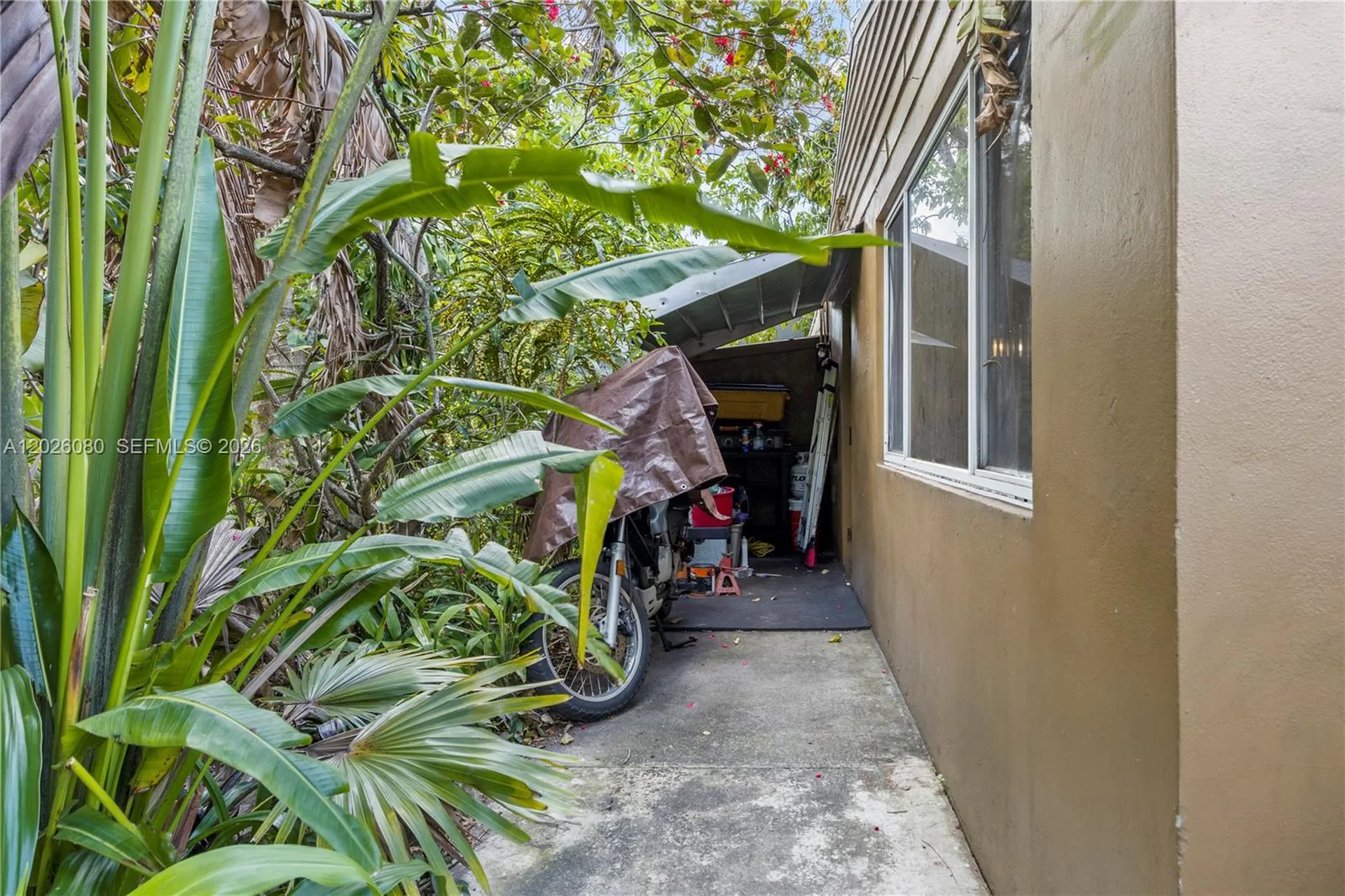 1975 SW 41st Avenue Fort Lauderdale FL 33317