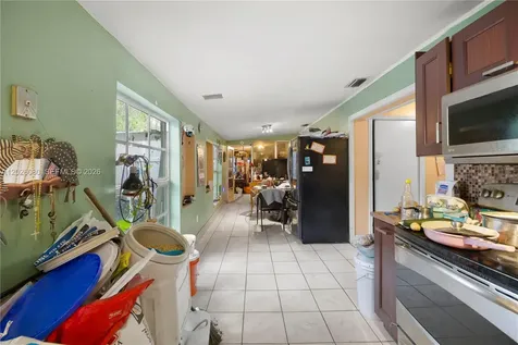 1975 SW 41st Avenue Fort Lauderdale FL 33317