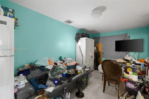 1975 SW 41st Avenue Fort Lauderdale FL 33317