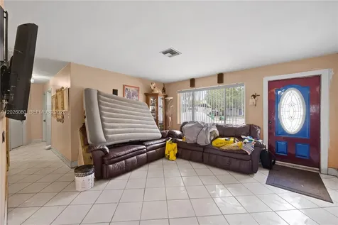 1975 SW 41st Avenue Fort Lauderdale FL 33317