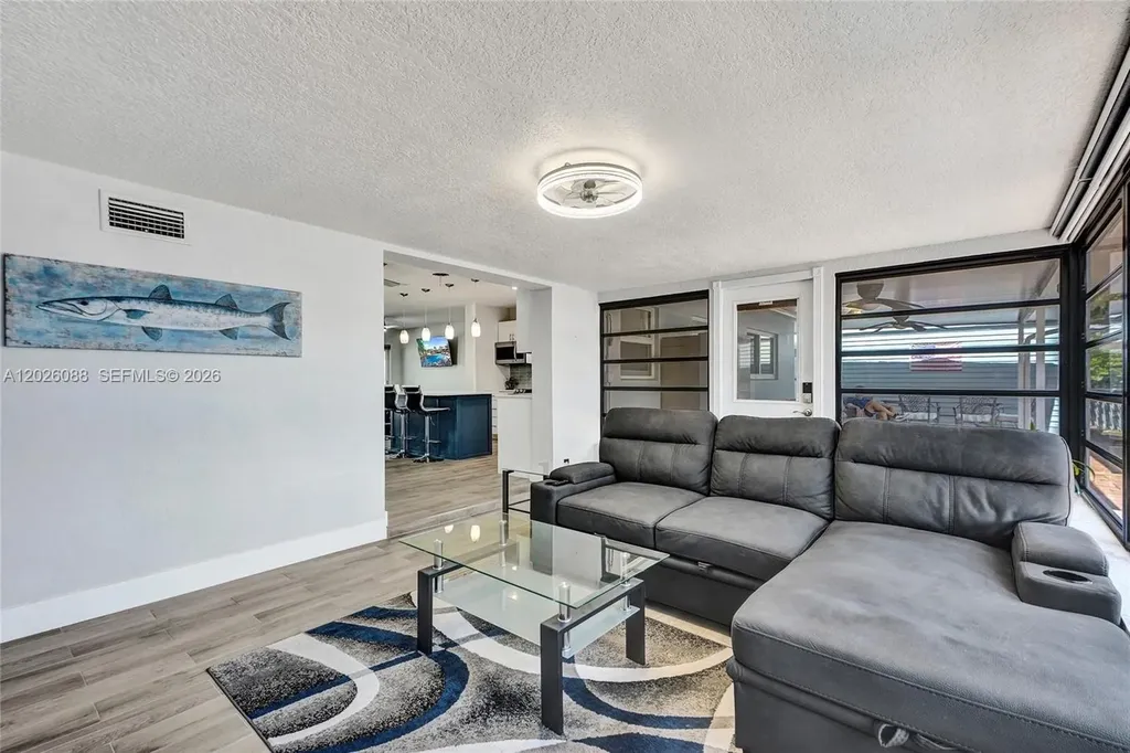 200 SE 3rd Street Pompano Beach FL 33060