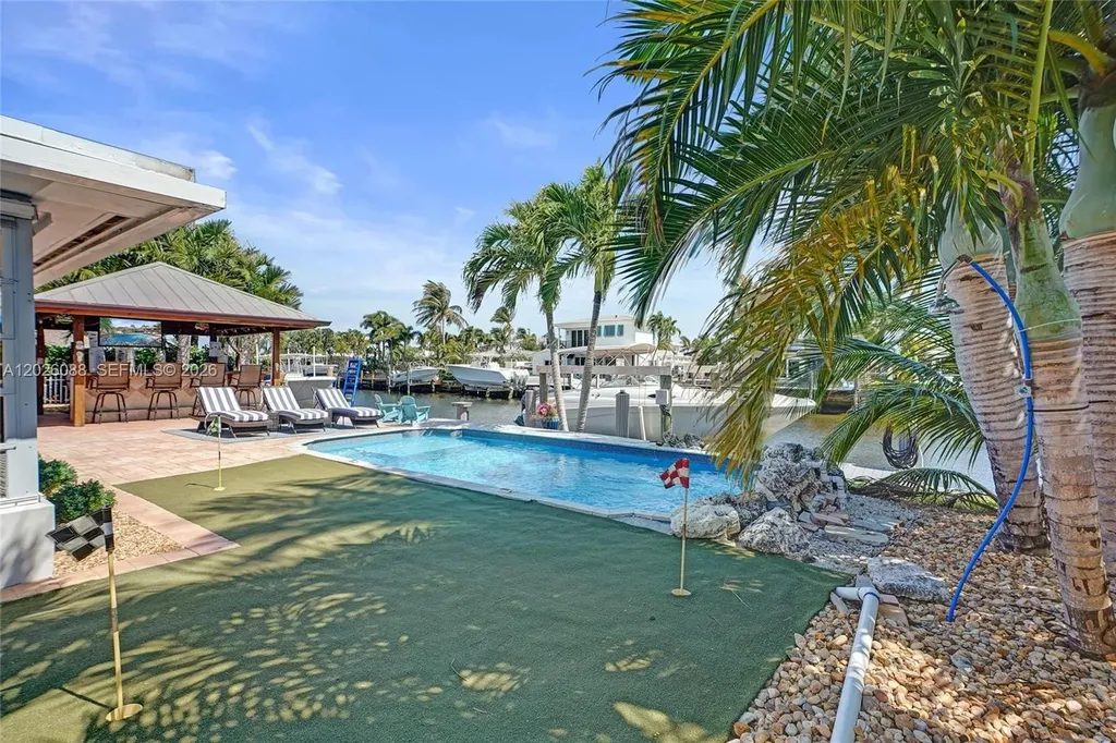 200 SE 3rd Street Pompano Beach FL 33060