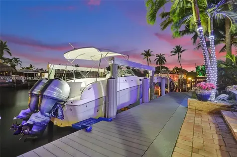 200 SE 3rd Street Pompano Beach FL 33060
