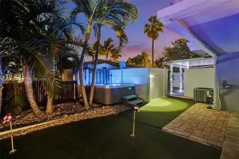200 SE 3rd Street Pompano Beach FL 33060