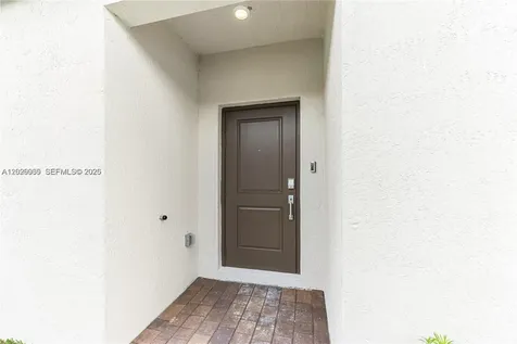 2209 SE 30th Street Homestead FL 33035