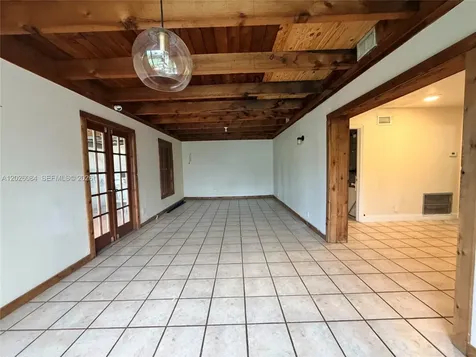 5180 SW 27th Terrace Dania Beach FL 33312