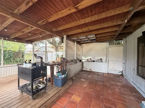 5180 SW 27th Terrace Dania Beach FL 33312