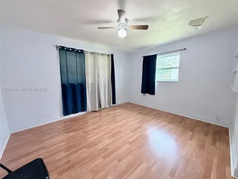 5180 SW 27th Terrace Dania Beach FL 33312