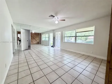 5180 SW 27th Terrace Dania Beach FL 33312