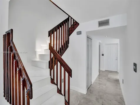 20938 NE 37th Court Aventura FL 33180