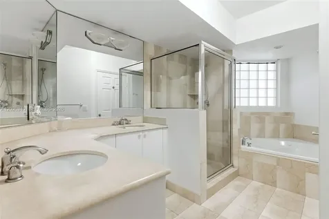 140 Meridian Avenue Miami Beach FL 33139