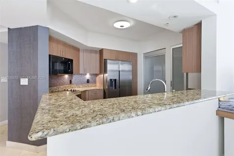 140 Meridian Avenue Miami Beach FL 33139