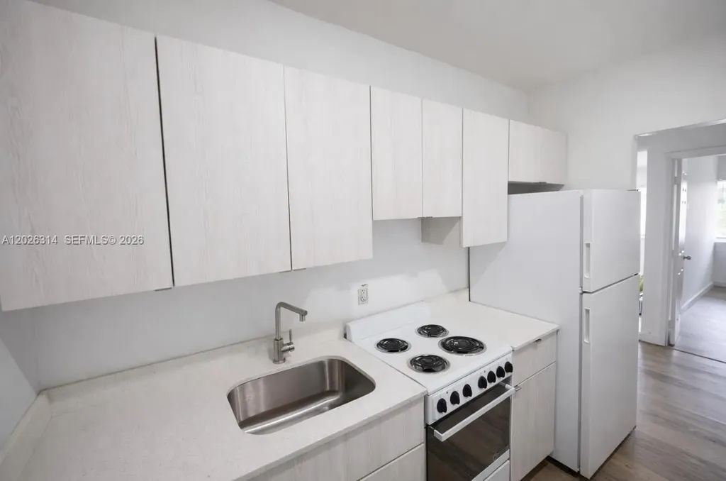 7600 Dickens Avenue Miami Beach FL 33141