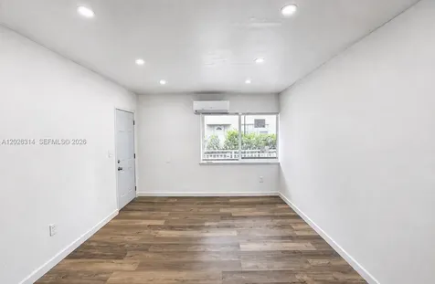 7600 Dickens Avenue Miami Beach FL 33141