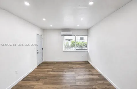 7600 Dickens Avenue Miami Beach FL 33141