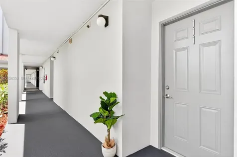 1400 SW 124th Terrace Pembroke Pines FL 33027