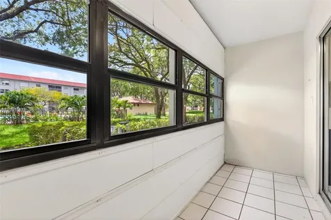 1400 SW 124th Terrace Pembroke Pines FL 33027
