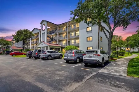 1400 SW 124th Terrace Pembroke Pines FL 33027