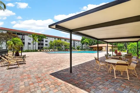 1400 SW 124th Terrace Pembroke Pines FL 33027