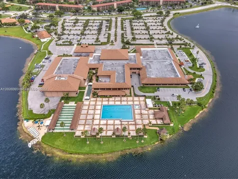 1400 SW 124th Terrace Pembroke Pines FL 33027