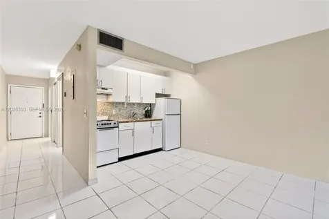 1400 SW 124th Terrace Pembroke Pines FL 33027